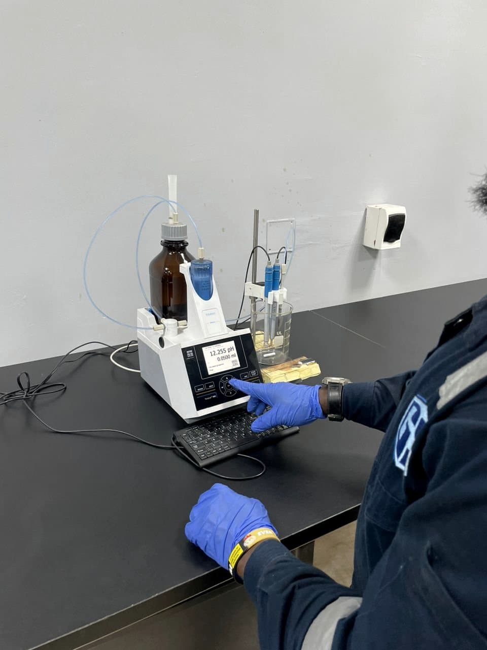 Crude assay